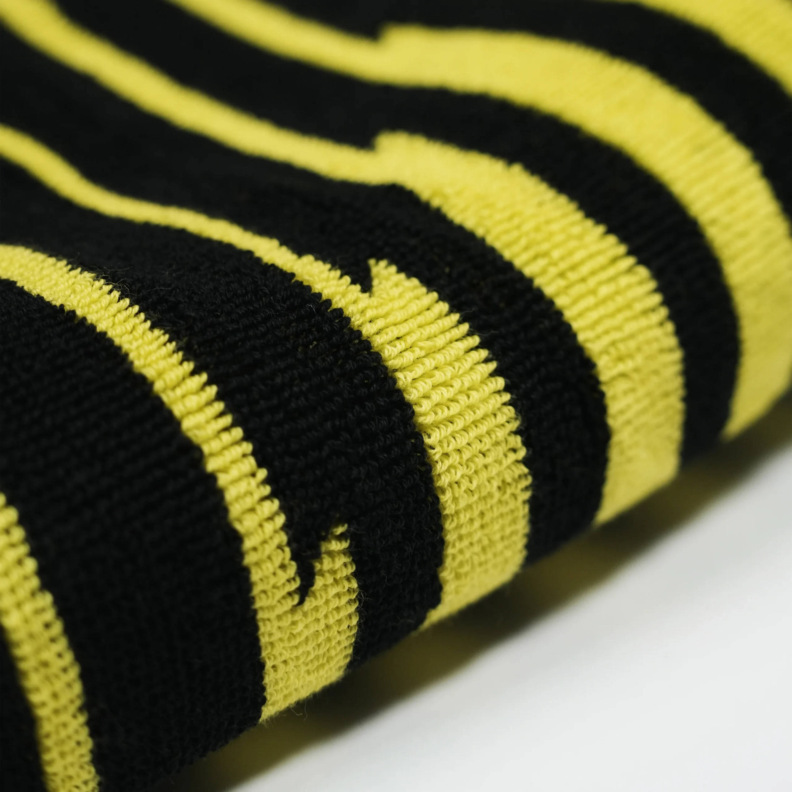 Joola Wordmark Towel - Yellow - Image 3
